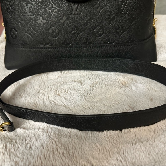 SOLD! 💯 Authentic Louis Vuitton Neo Alma PM in Empriente Leather - Picture 14 of 14